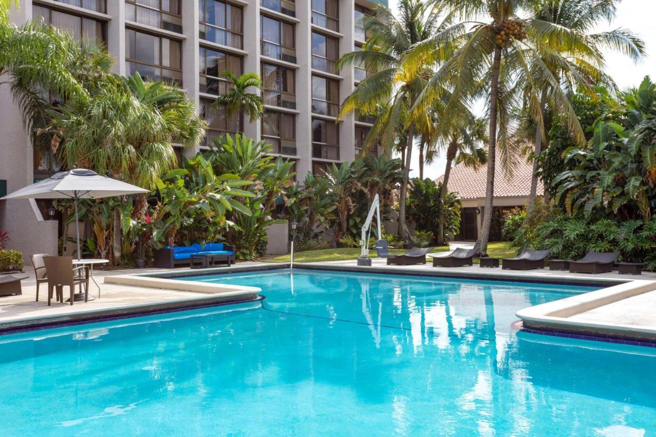 Ramada By Wyndham West Palm Beach Airport Exterior foto