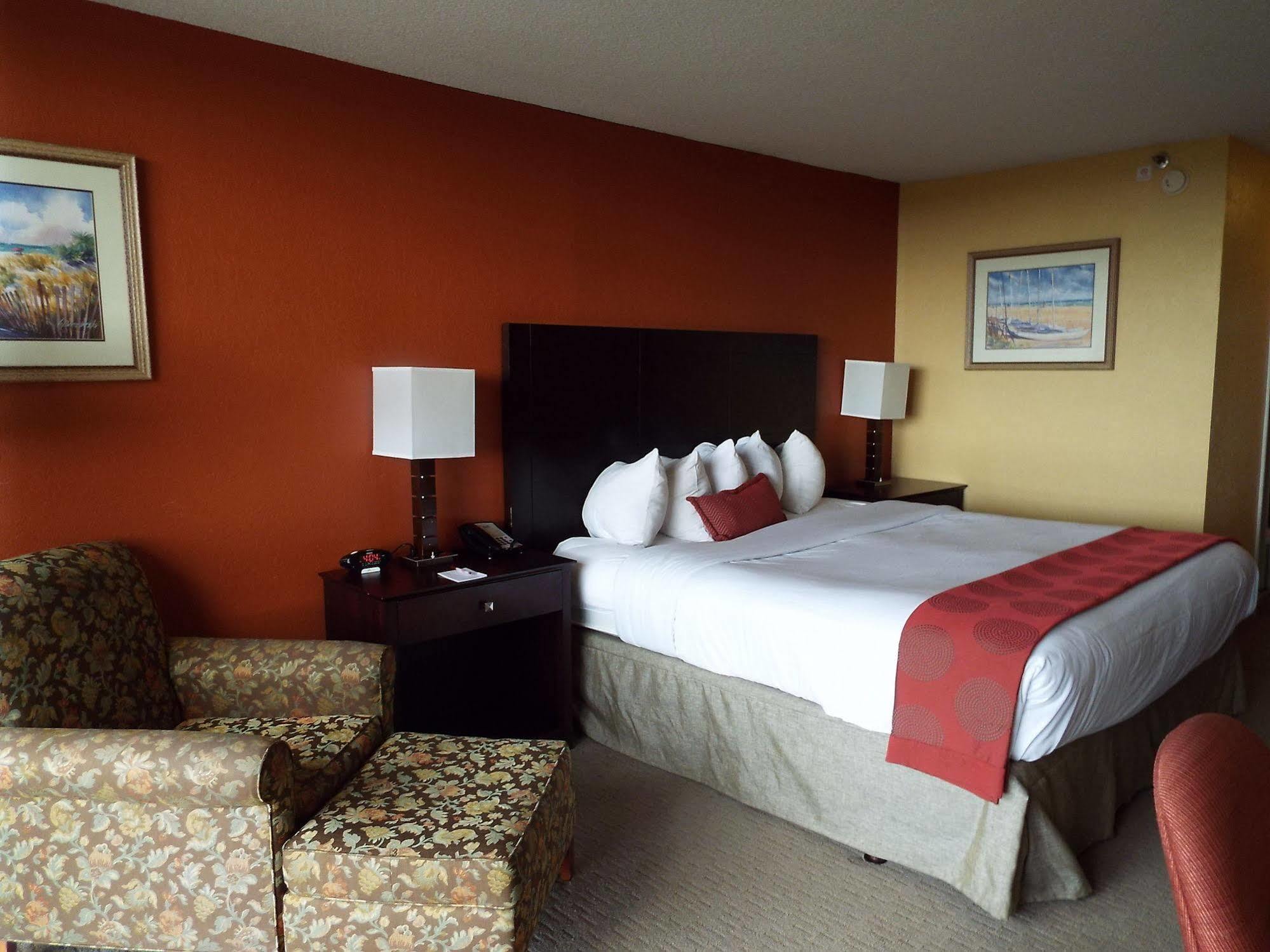 Ramada By Wyndham West Palm Beach Airport Exterior foto