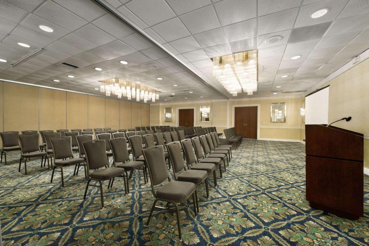 Ramada By Wyndham West Palm Beach Airport Exterior foto